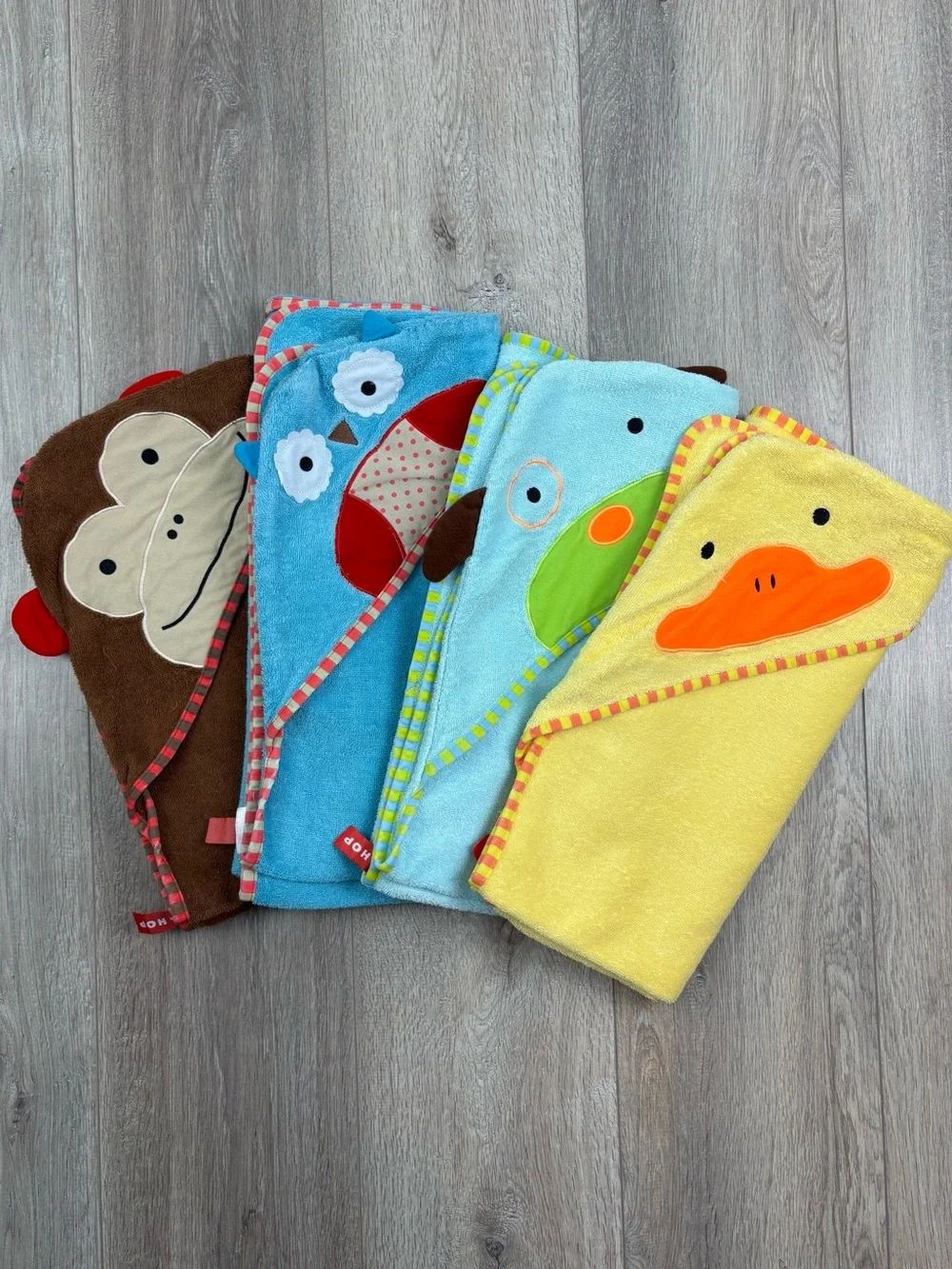 (4) Skip Hop Towel Lot Monkey Dog Duck Owl Skip Hop Hooded Towel